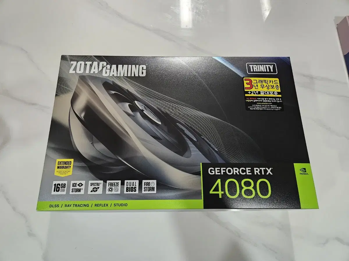 (신품급)조텍 지포스 RTX 4080 트리트니 16GB 블랙 팝니다!~